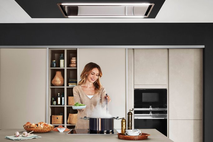 Loftemhætte over køkkenø