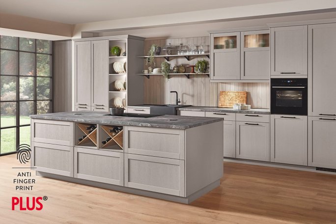 Hyggeligt landkøkken i varm macchiato