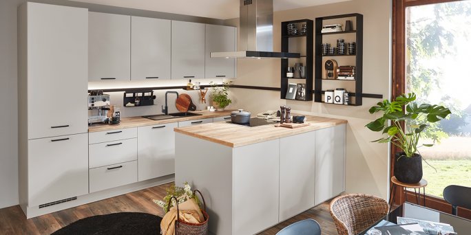 Køkken med køkkenø fra Vordingborg Køkkenet