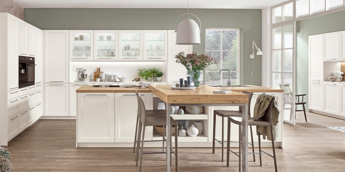 Hvidt landkøkken, Cascada, nyt køkken, Vordingborg Køkkenet