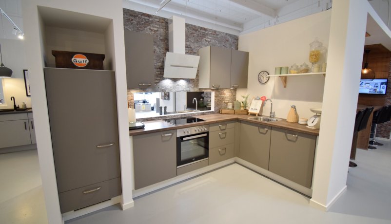 Lækkert udstillingskøkken til salg i Valby