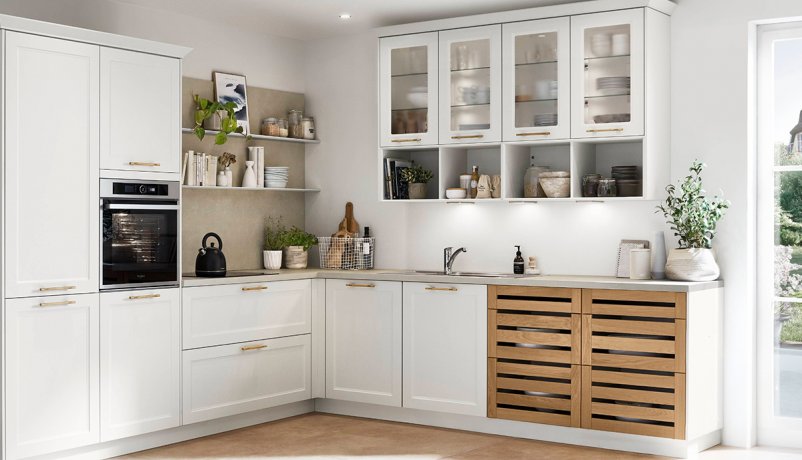 Køb romantisk landkøkken i hvid Cascada