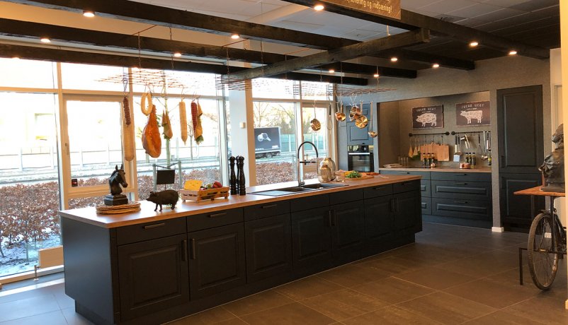 Glostrup – Touch, Alpine White Badmiljø