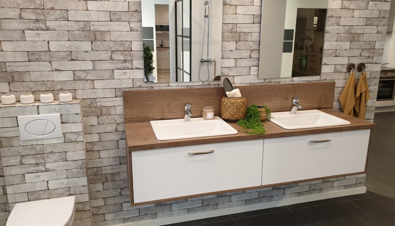 Glostrup – Touch, Alpine White Badmiljø