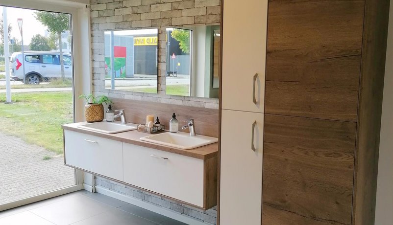 Aalborg – Touch, Alpine White Badmiljø